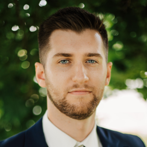 Headshot of Eric Kazyak
