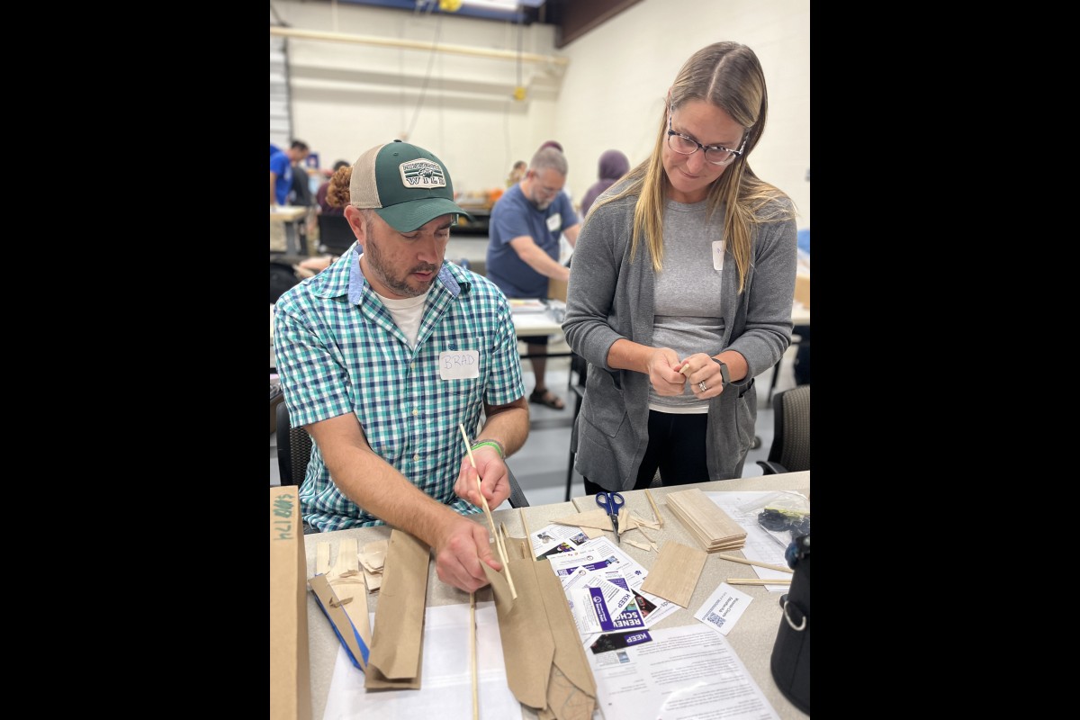 Teachers build blades